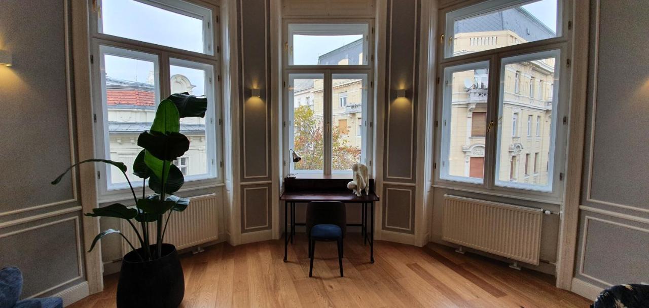 Walking Street Luxurious Huge Apartment Budapest Extérieur photo