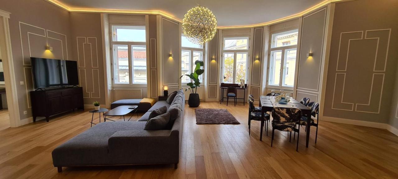 Walking Street Luxurious Huge Apartment Budapest Extérieur photo