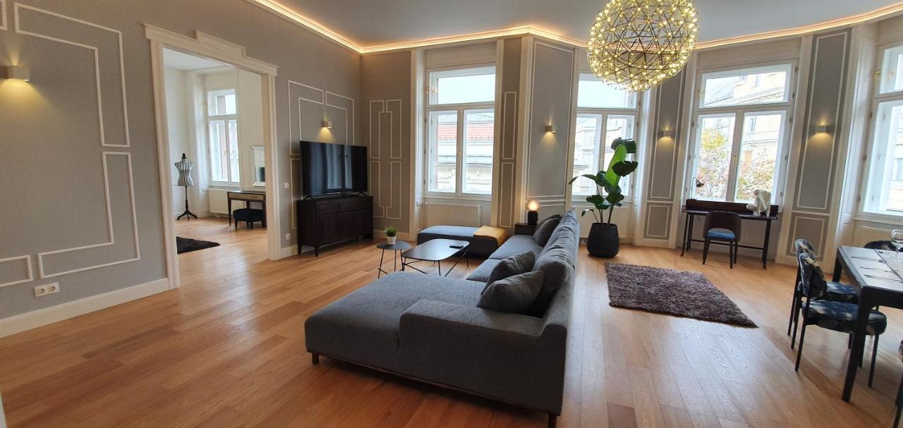 Walking Street Luxurious Huge Apartment Budapest Extérieur photo
