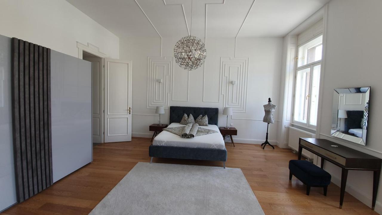 Walking Street Luxurious Huge Apartment Budapest Extérieur photo