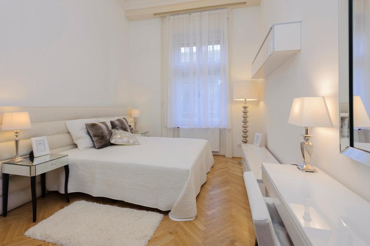 Walking Street Luxurious Huge Apartment Budapest Extérieur photo