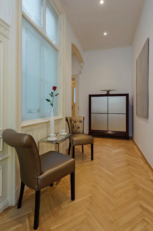 Walking Street Luxurious Huge Apartment Budapest Extérieur photo