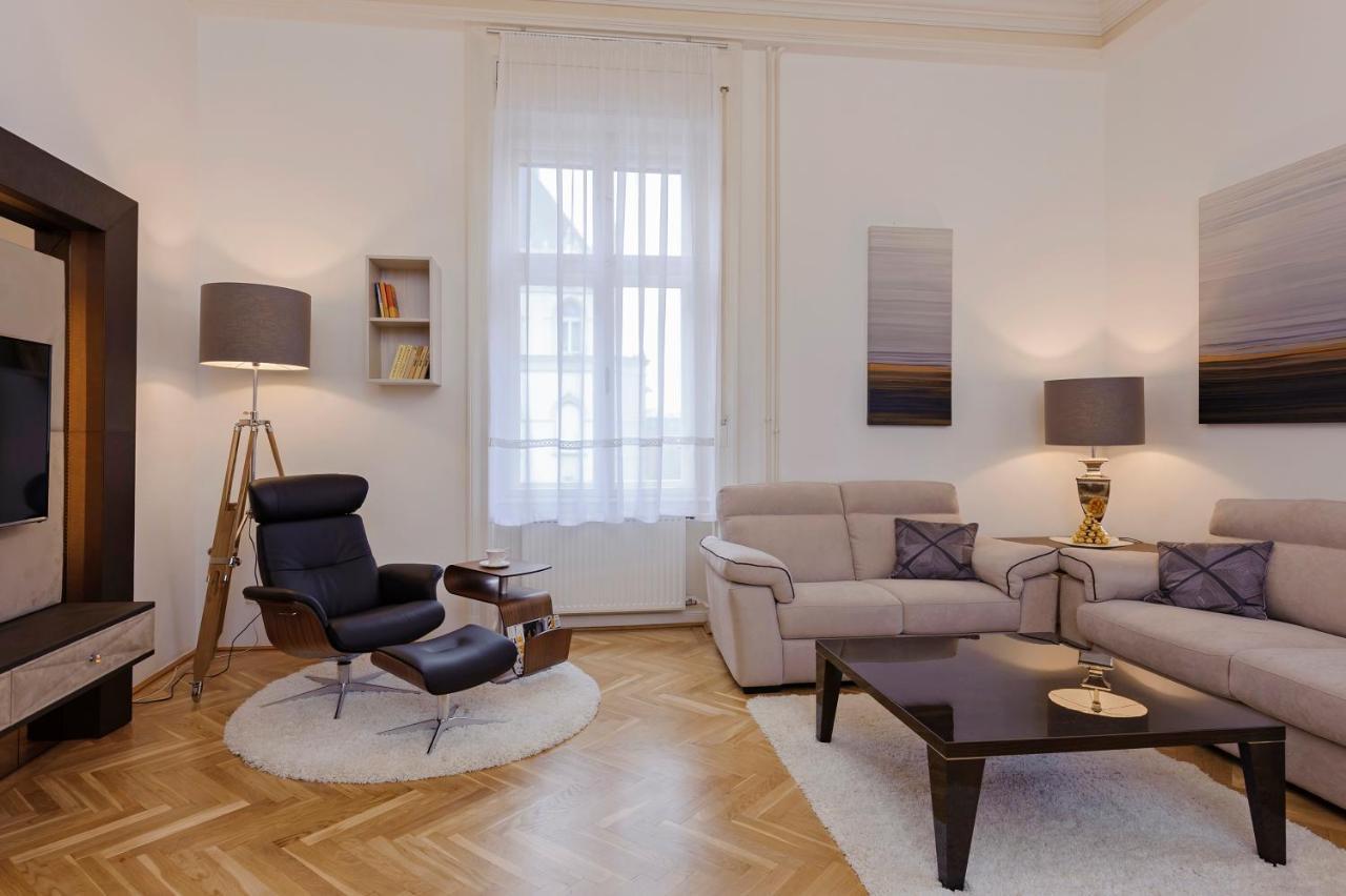 Walking Street Luxurious Huge Apartment Budapest Extérieur photo